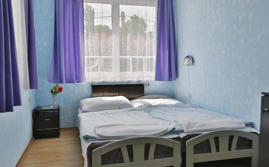 Hotel Francoise Balatonlelle Quarto foto